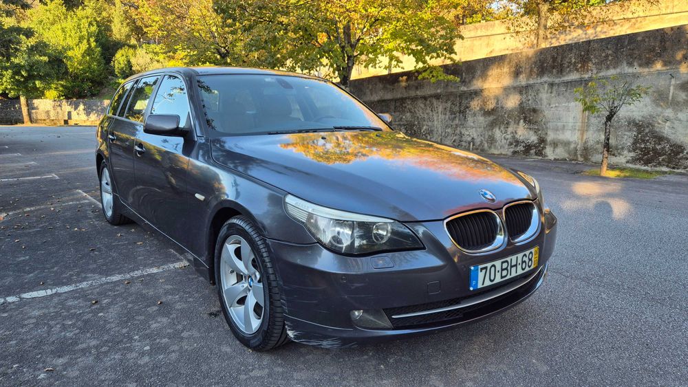 BMW 520d Touring E61 (2006), nacional, com 276.000 km reais