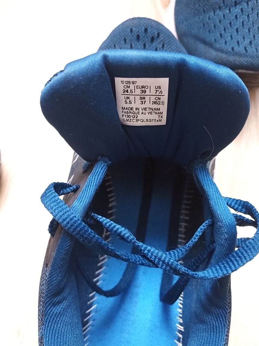 Жіноче взуття для бігу ASICS gel Gt-1000
