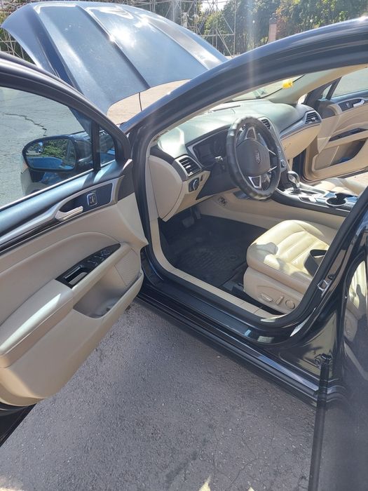 Терміново продам автомобіль дружини