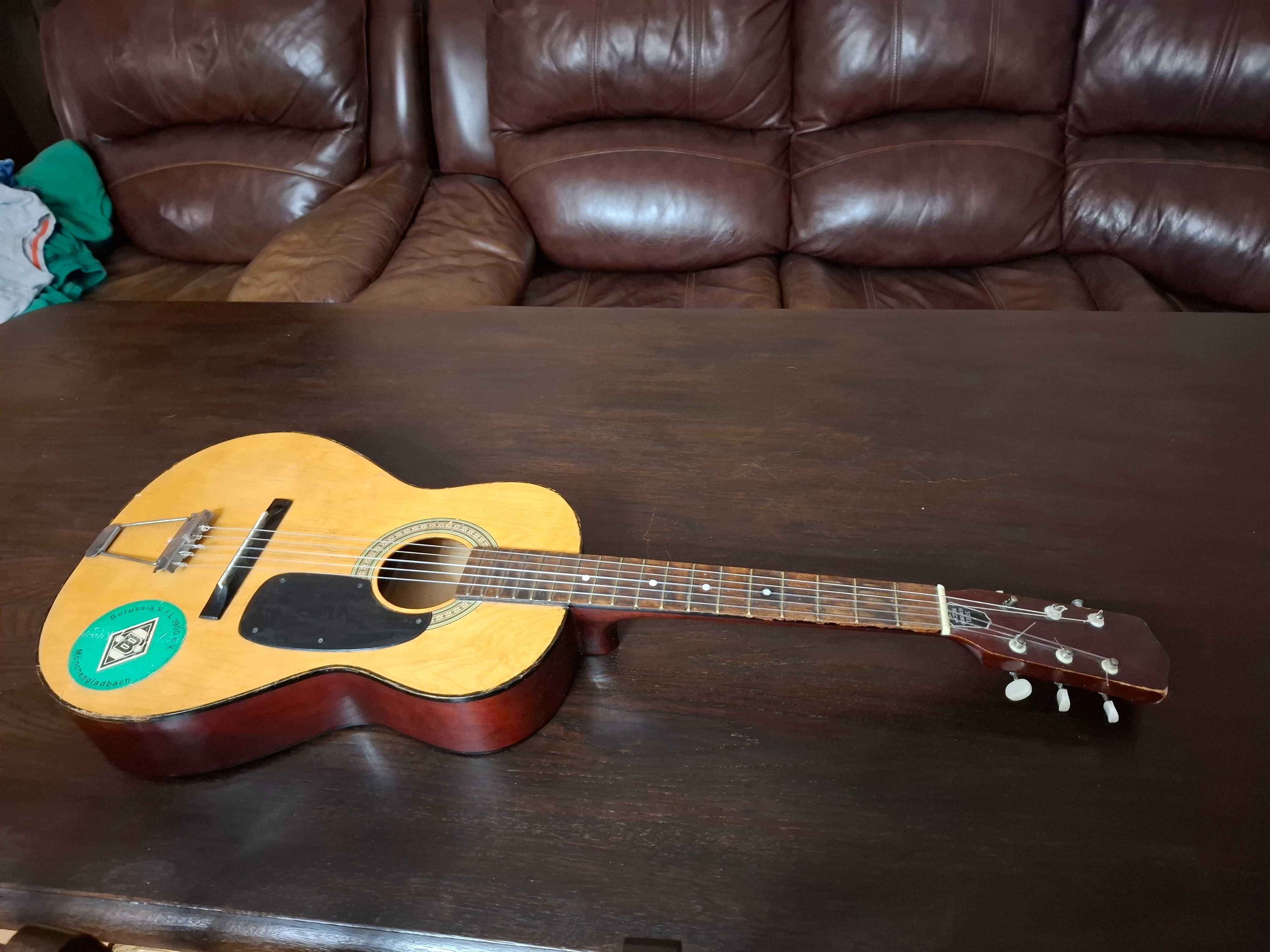 gitara akustyczna