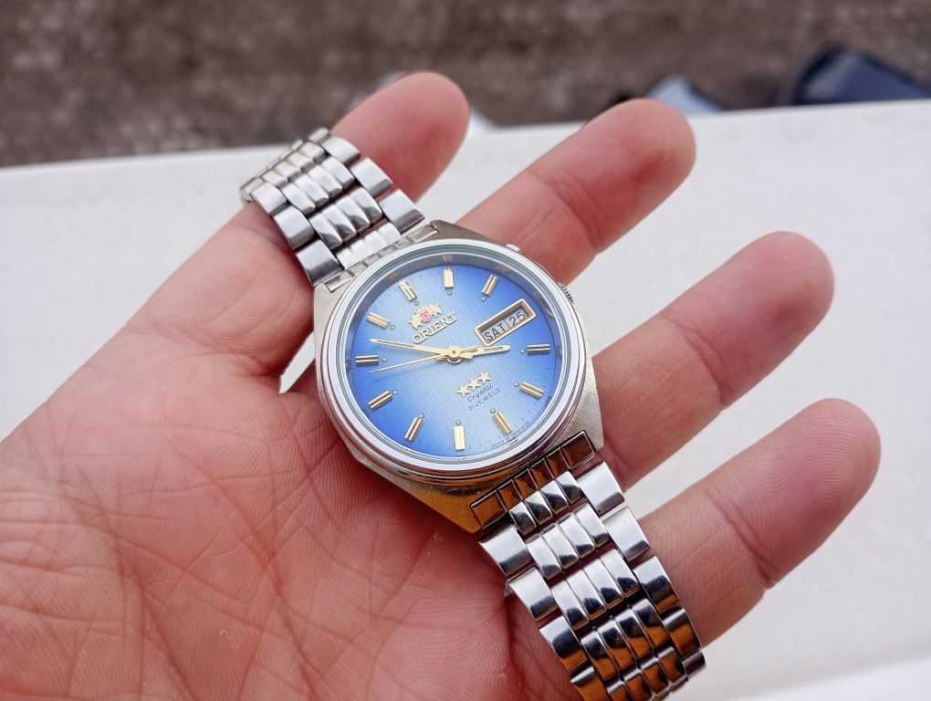 Błękit morski zegarek orient crystal japan ni seiko tissot citizen