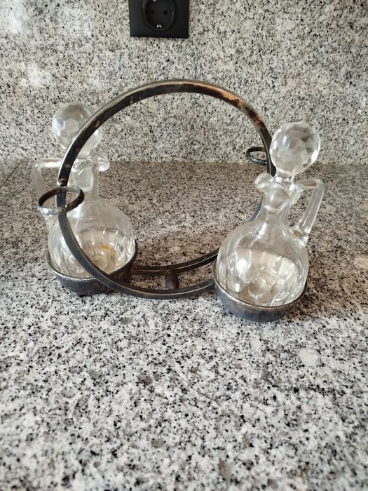 Galheteiro de vidro