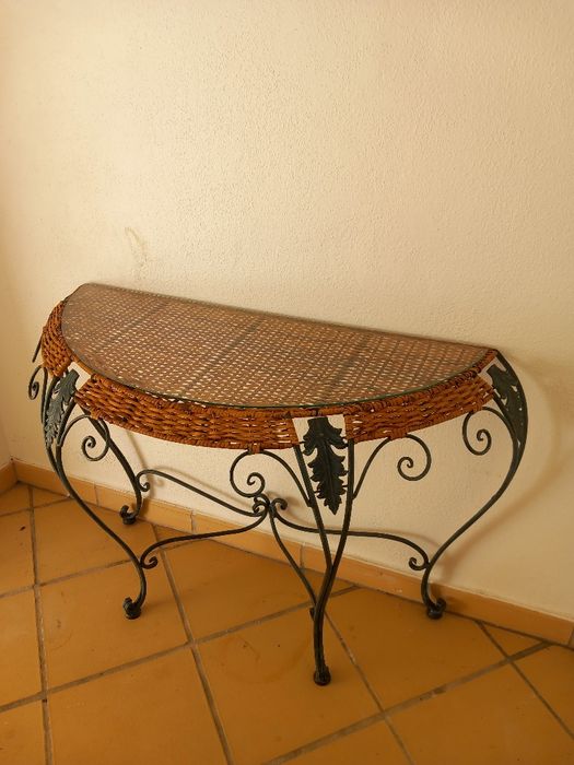Mesa de apoio com vidro