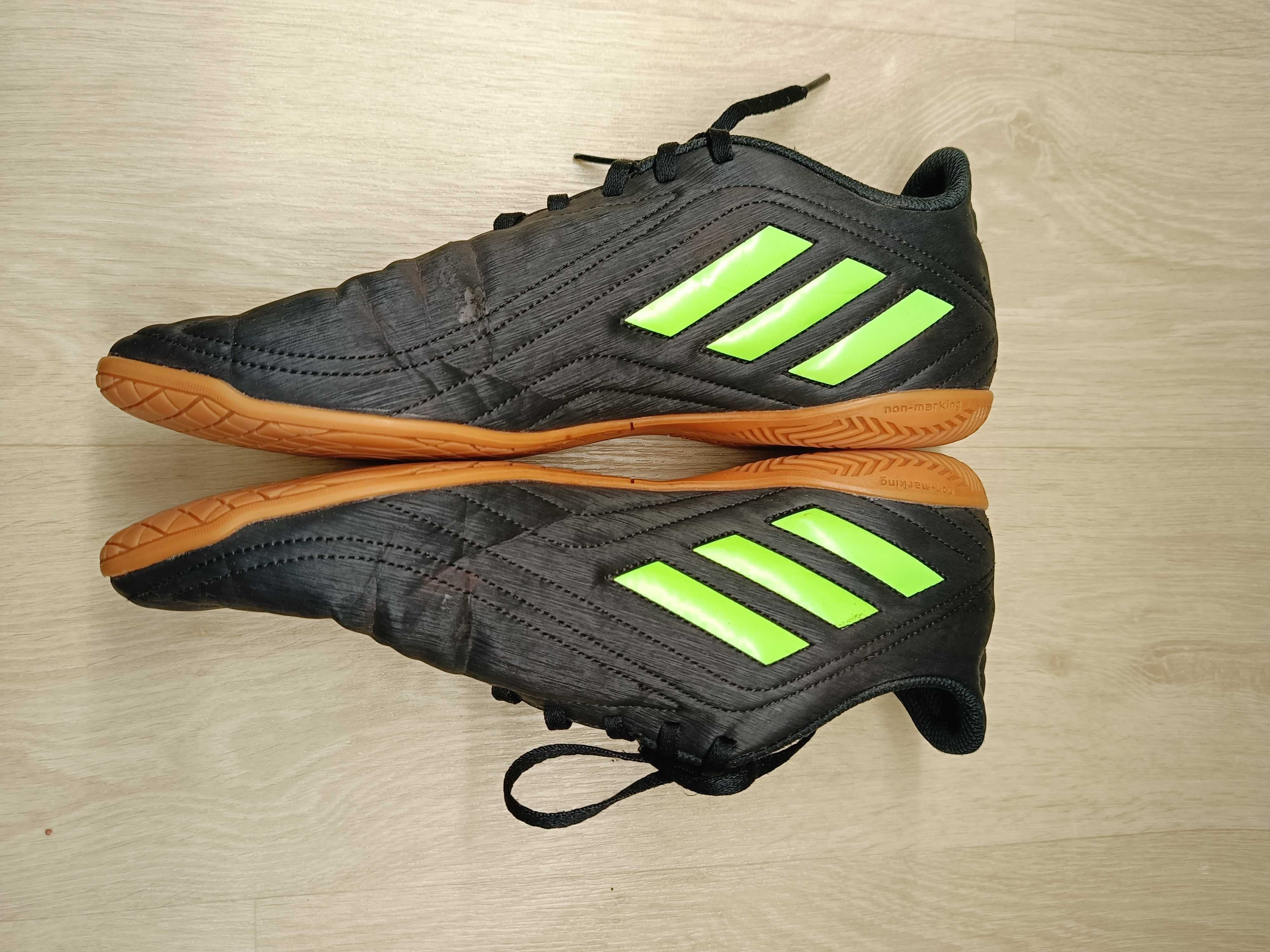 Продам взуття для футзалу Adidas Deportivo