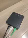 Router urządzenie z 3 kablami