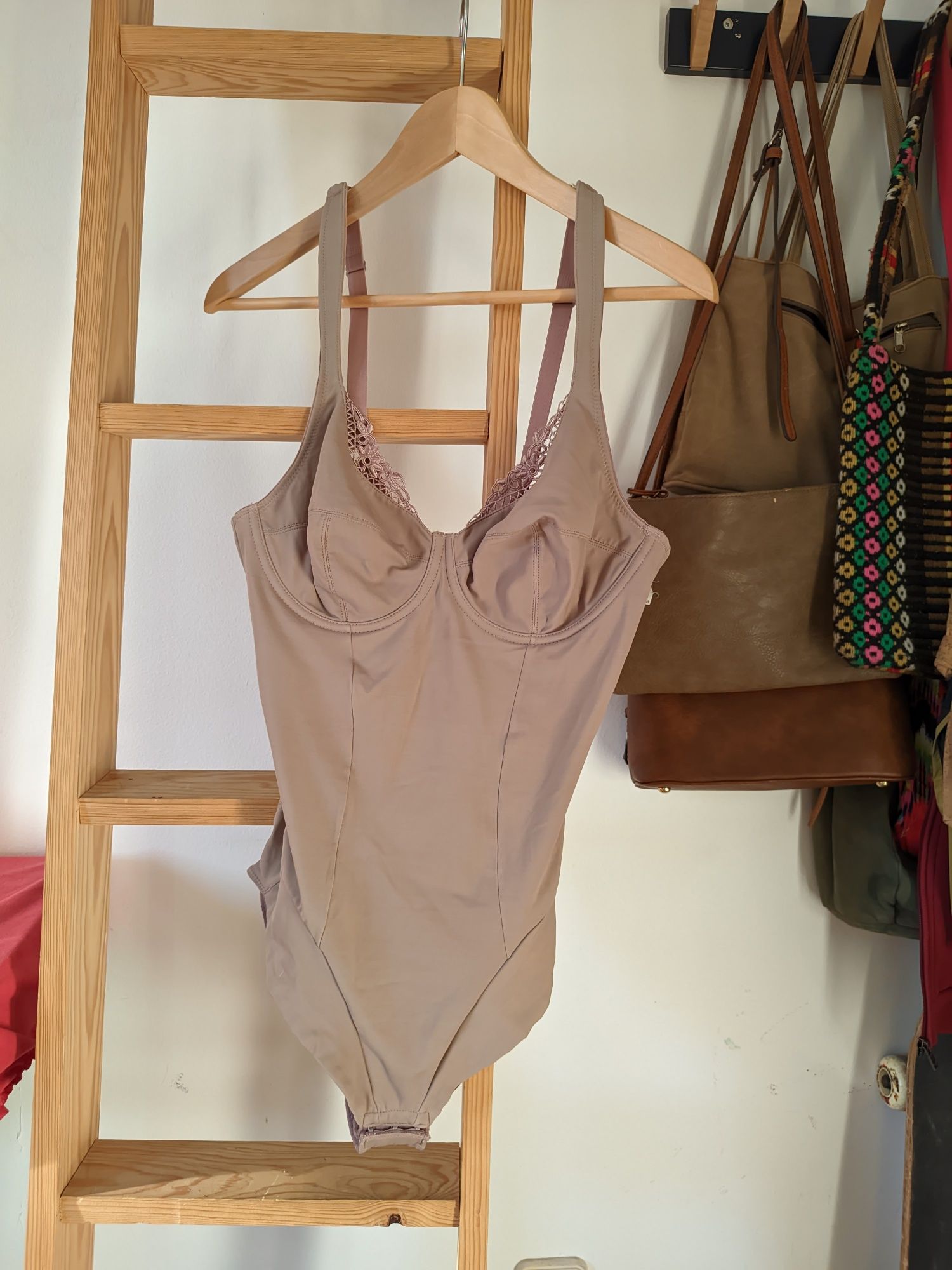 Body bege - Gemma