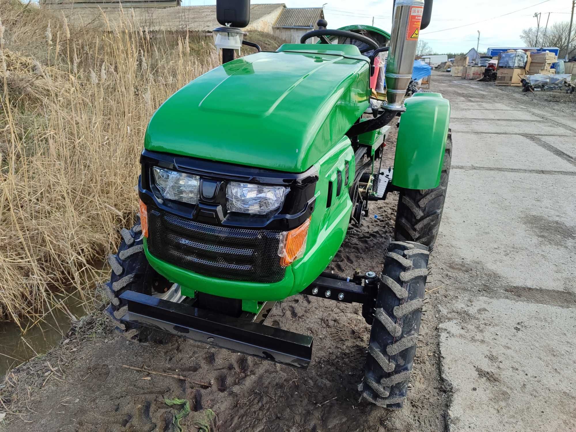 Трактор Кентавр 200В люкс + фреза и плуг в подарок