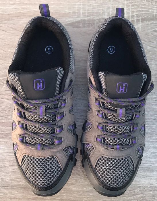 Кросівки безкоштовно віддам