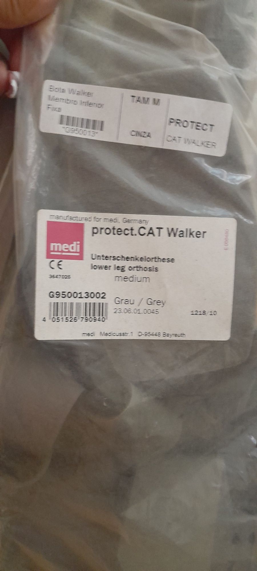 Vendo bota  nova