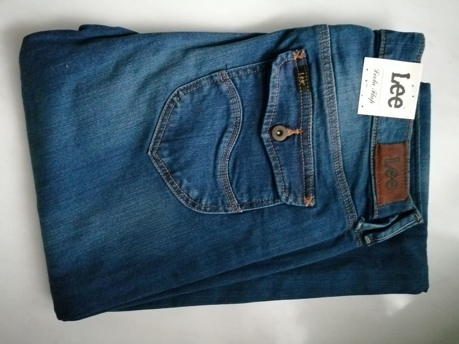 Jeansy Lee 26x33,super dzwony, hit