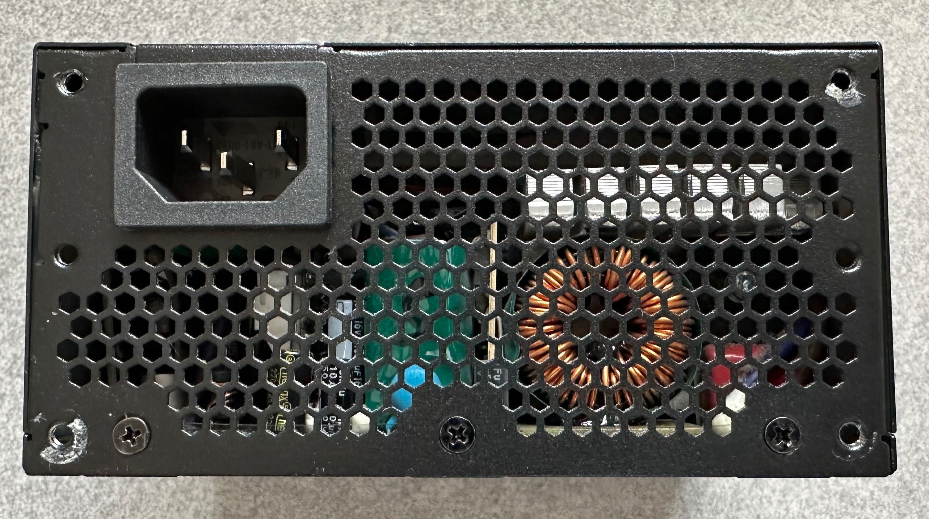 Chieftec CSN-550C 550W SFX 80+ Gold - Kompaktowy, Cichy