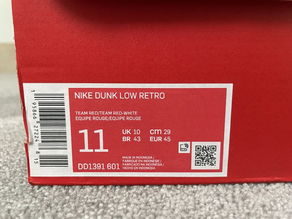 Nike Dunk Low “Team Red”