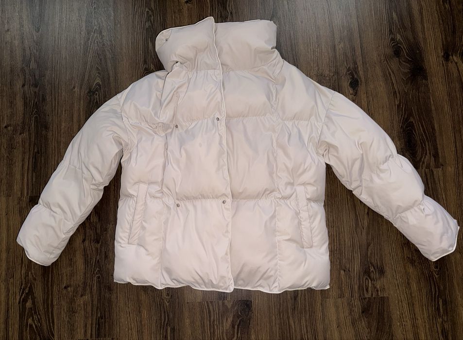 Жіночий пуховик Andre Tan