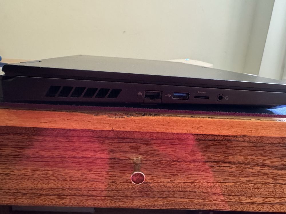 acer predator helios 16 ph16-71 240 hz