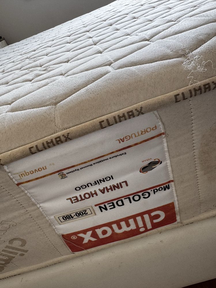 Vendo sommier e colchão 2metros x 1,80