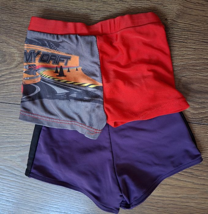 2x kąpielówki 68/74