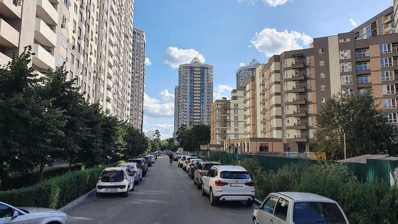 Оренда приміщення вільного призначення 302 м2 Бровари ЖК Крона Парк
