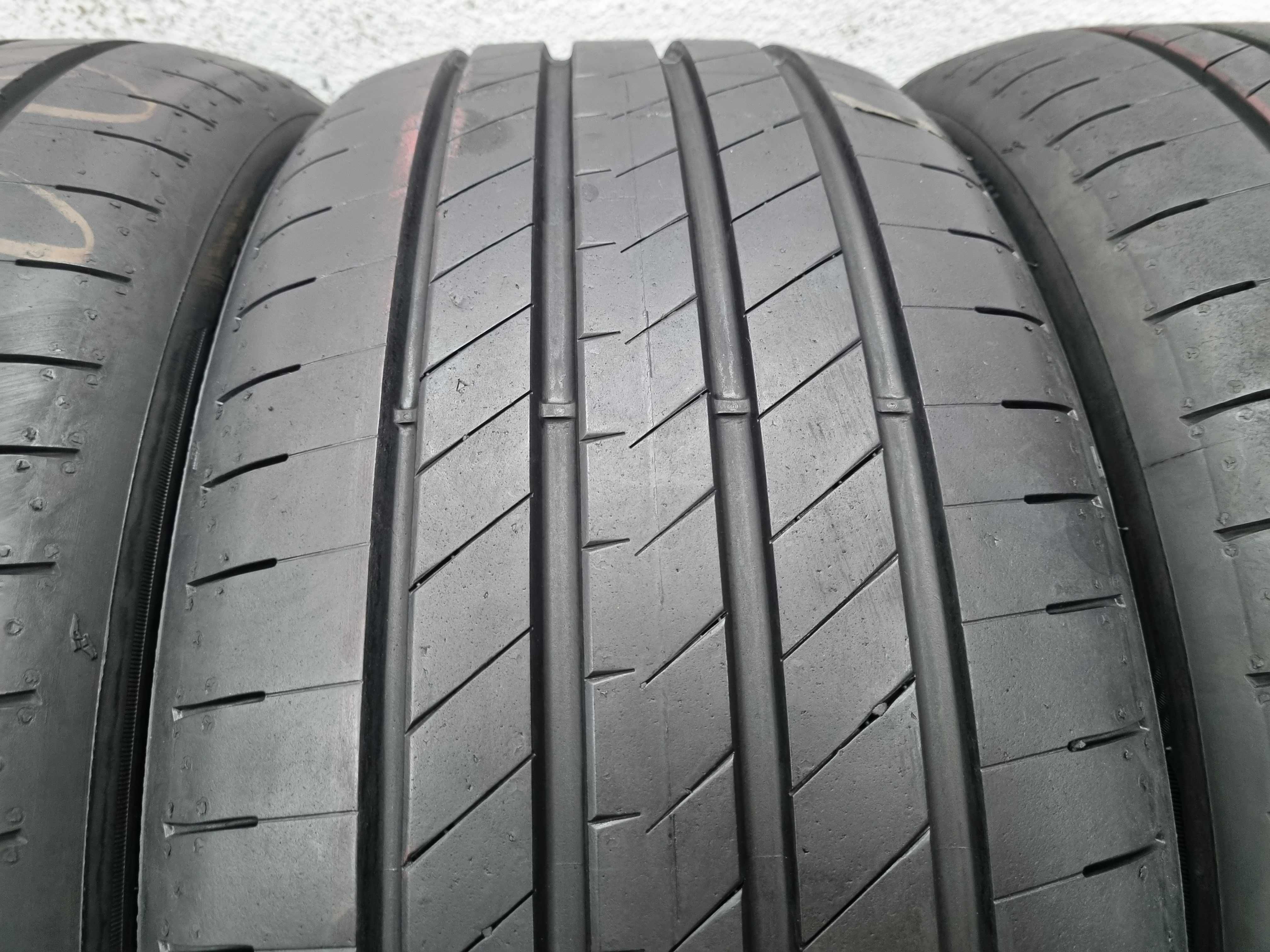 235/40/19 96W Goodyear Eagle F1 Asymmetric 6 SEAL