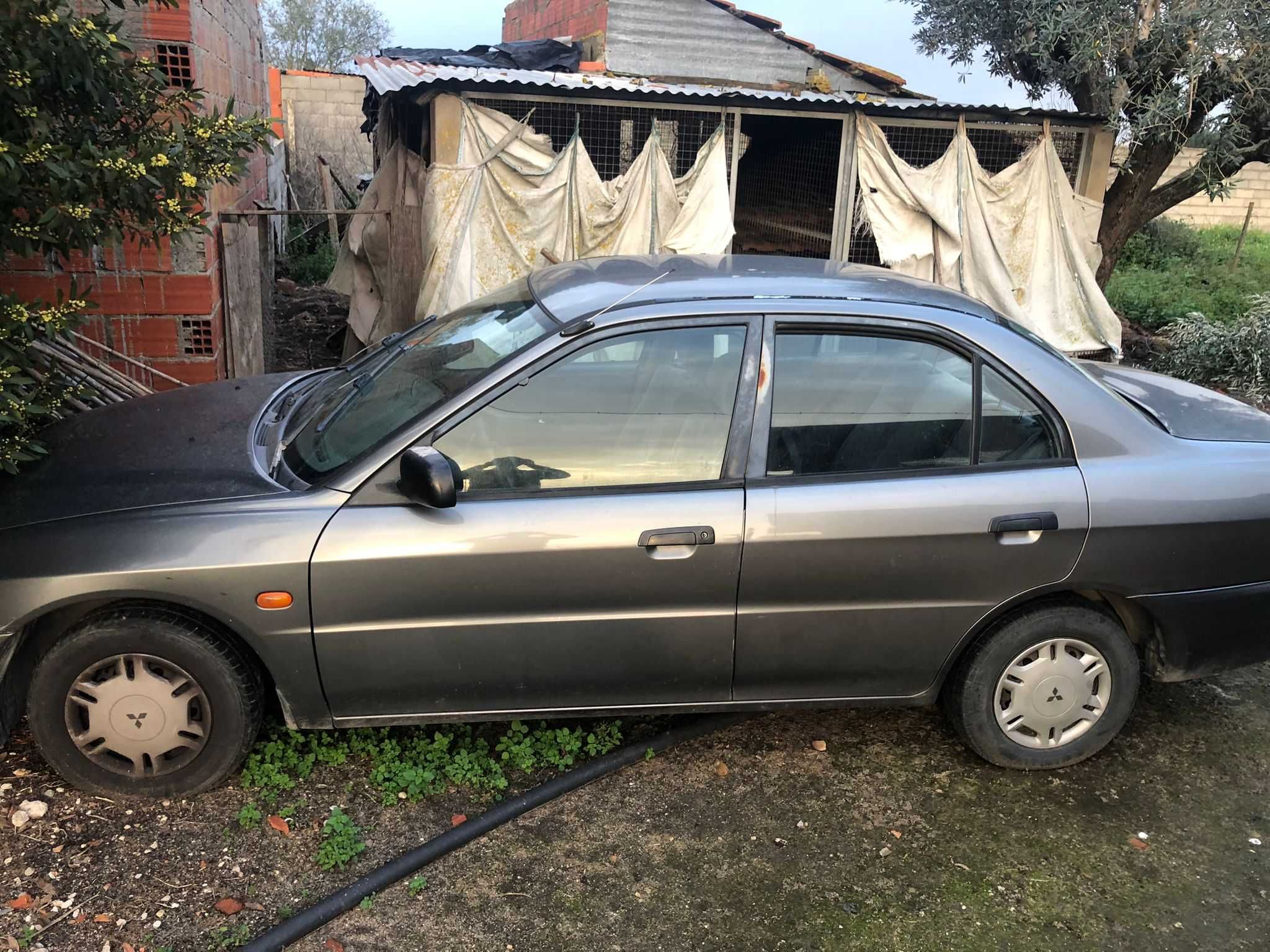 Mitsubishi Lancer (Para Peças)