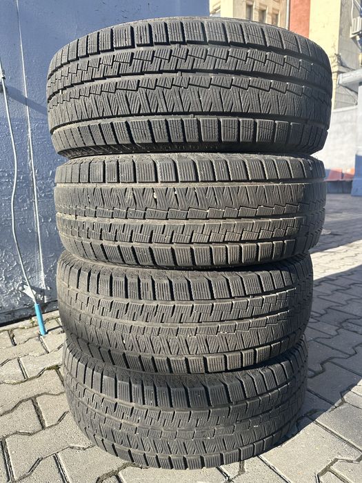 235/60/R18 Зимняя резина / покрышки / шины / 2020 Kapsen Snowshoes