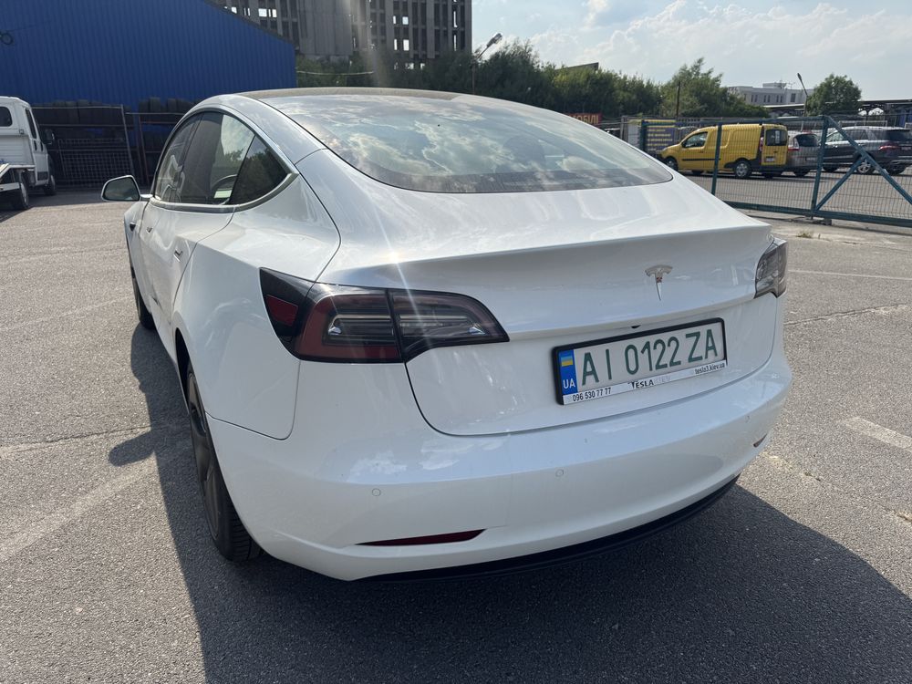 Продам TESLA Model 3 2020