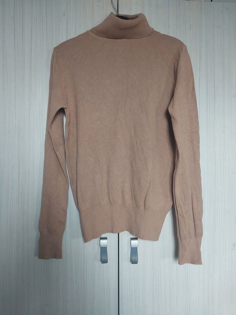 Beżowy golf vintage TU