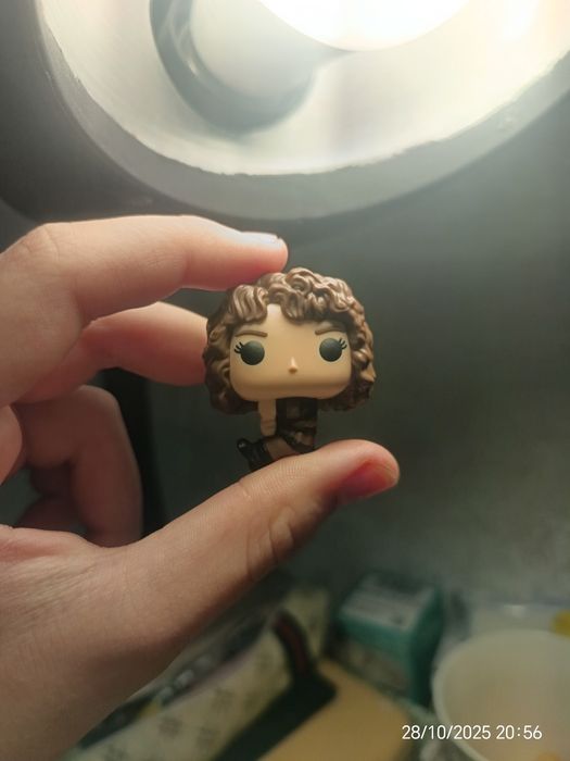 Обмениваю фигурки Kinder joy stranger things (Николаев)