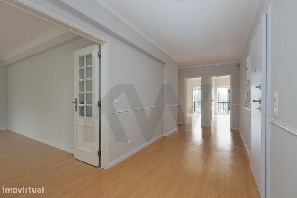 T3 Remodelado na Quinta da Alagoa – Carcavelos