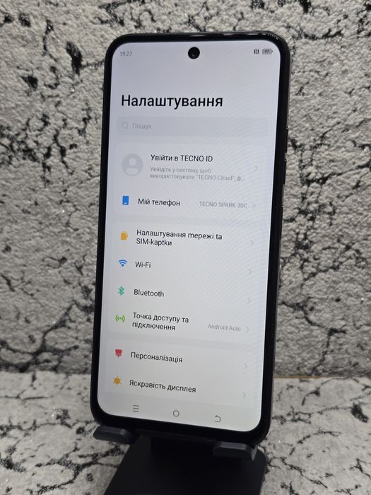 Tecno Spark 30c ідеал