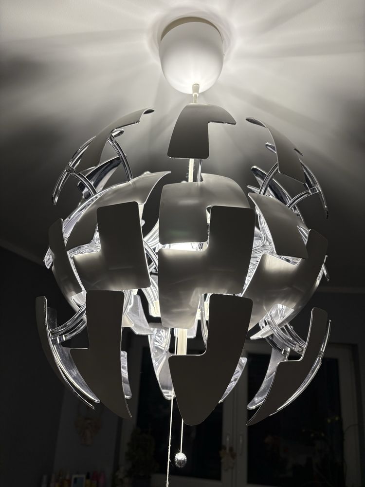 Sprzedam lampe wiszącą z ikea