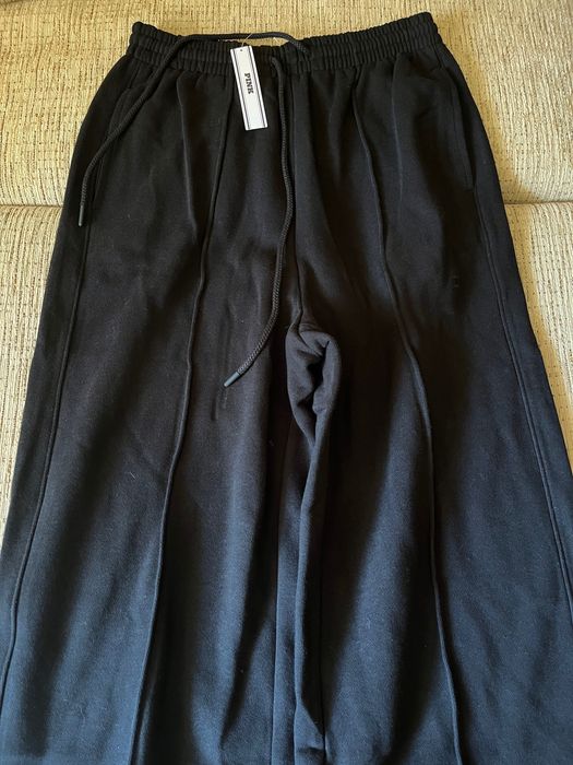 Штани Victoria's Secret
Розмір М