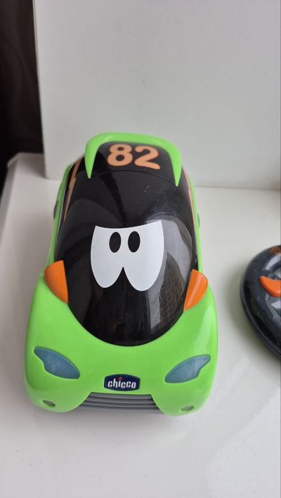 Машинка на радіокеруванні Chicco Jimmy Thunders