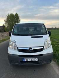 Opel VIVARO  sprowadszony zarejestrowany klima niski przebieg