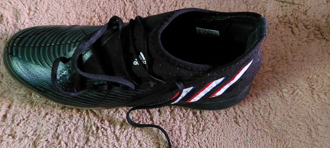 Buty halówki do piłki nożnej adidas predator