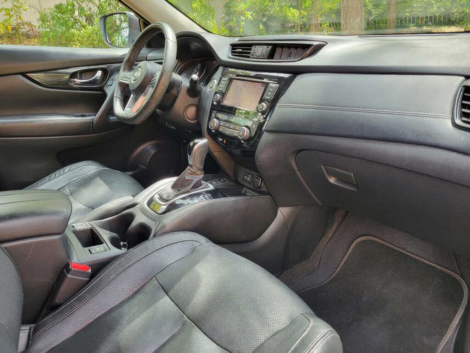 Nissan Rogue SL      2019