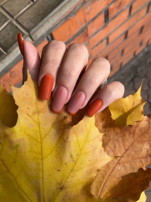 Запрошую до себе на манікюр