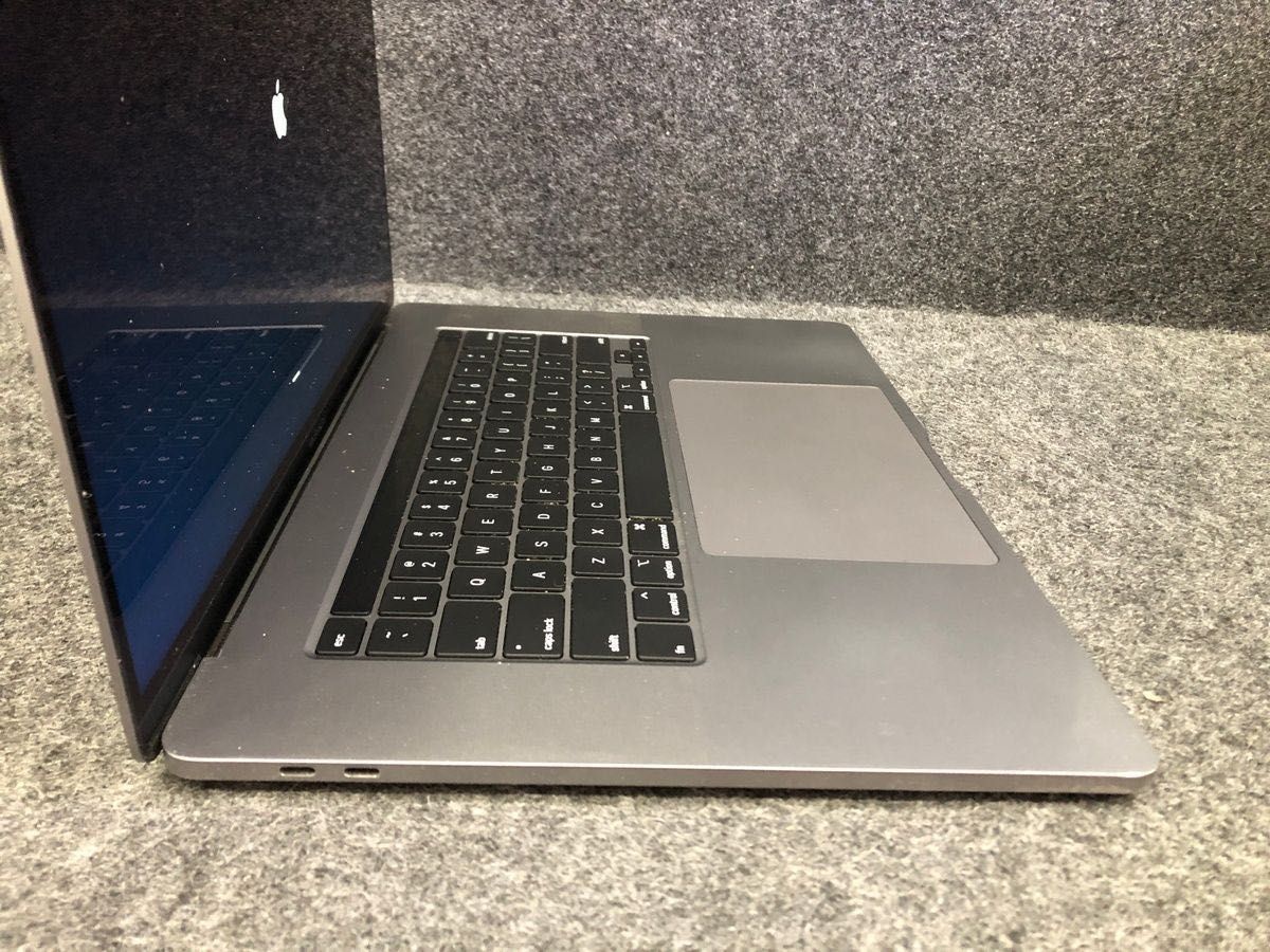 Apple MacBook Pro 16" 2019 A2141 i9-9980HK 32GB 1TB SSD