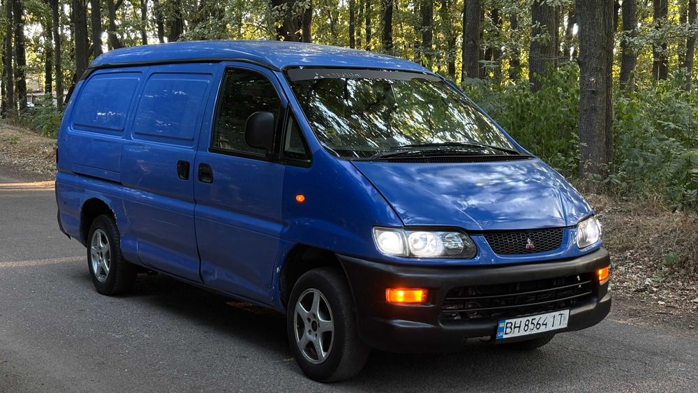 Продам Mitsubishi L 400 2000 года