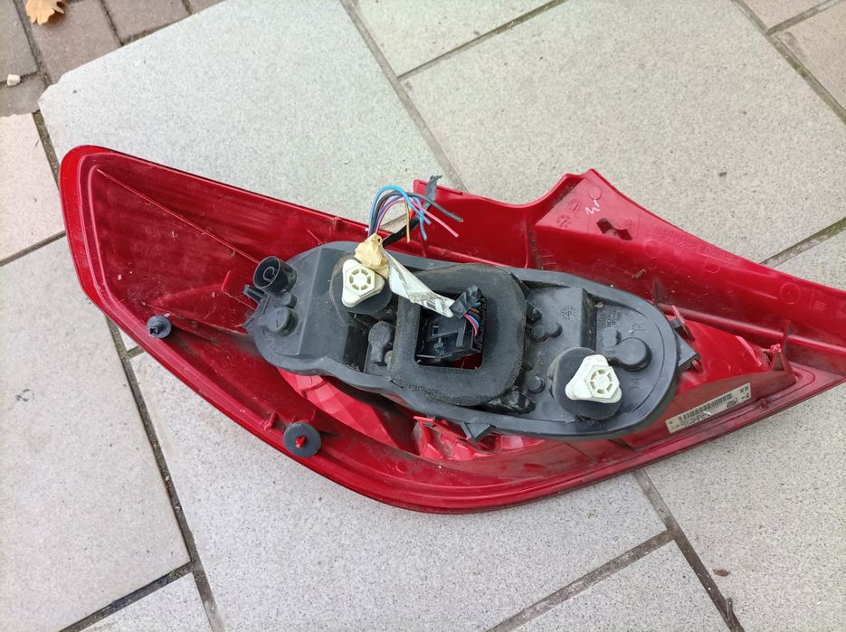 Lampa tylna Opel Corsa D 3d