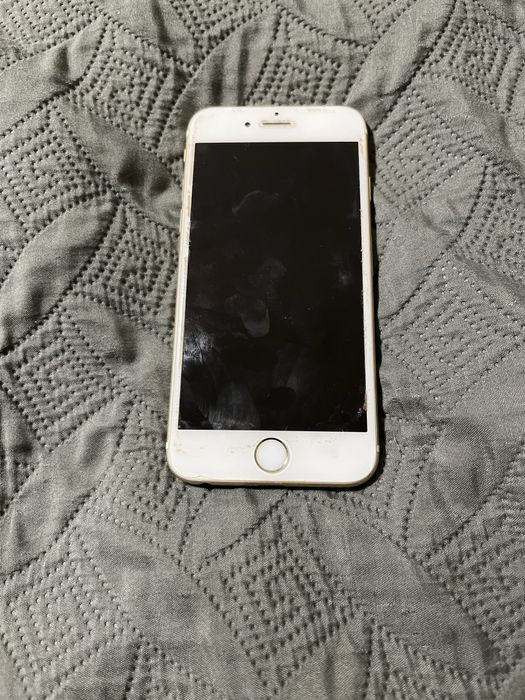 Продам айфон 6s 3/32