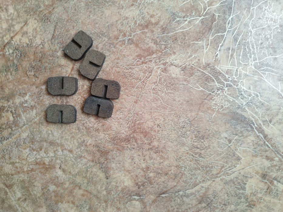 Гальмівні колодки тормозні колодки