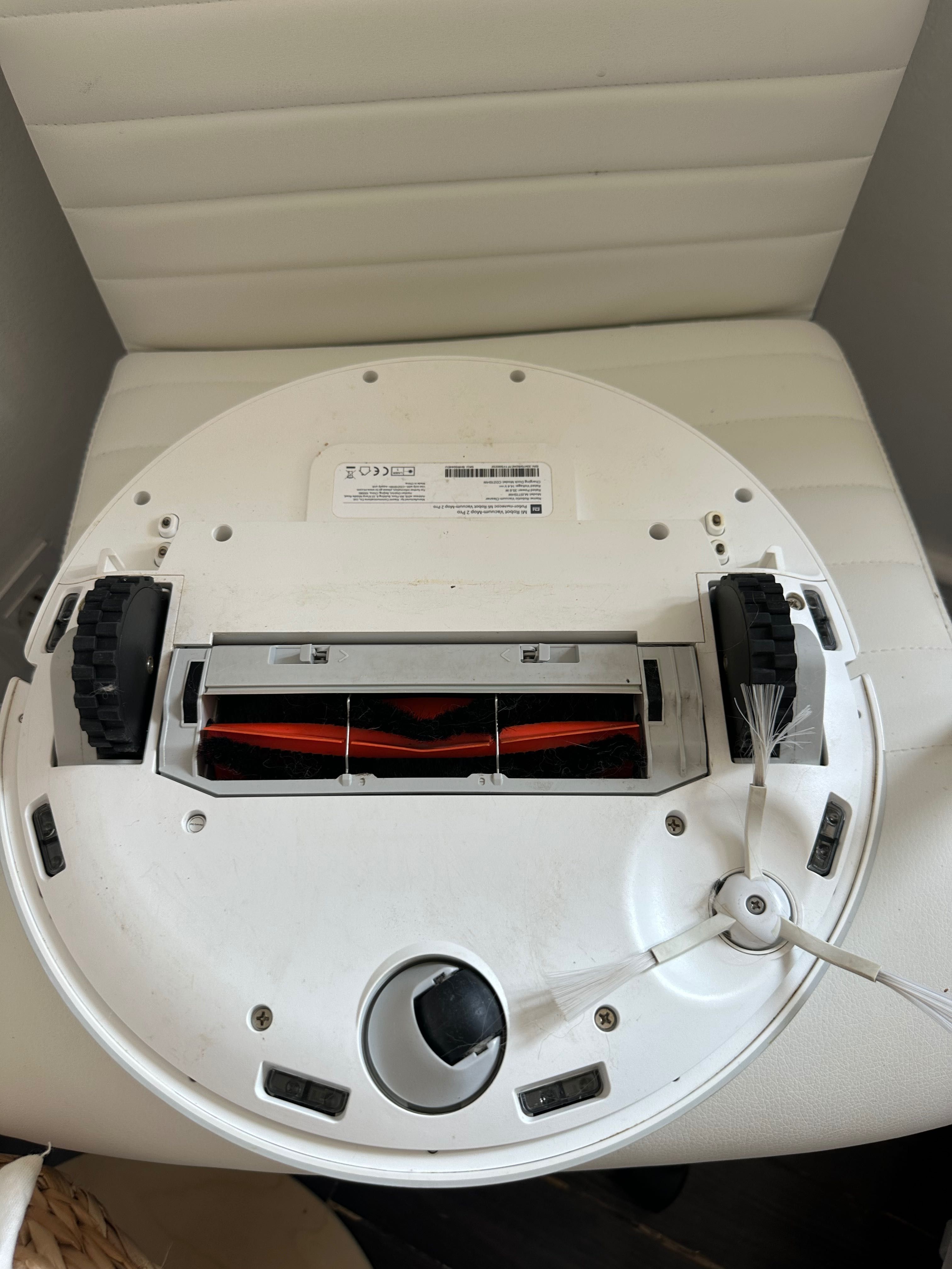 Moving sale! Xiaomi robot vacuum 2 pro