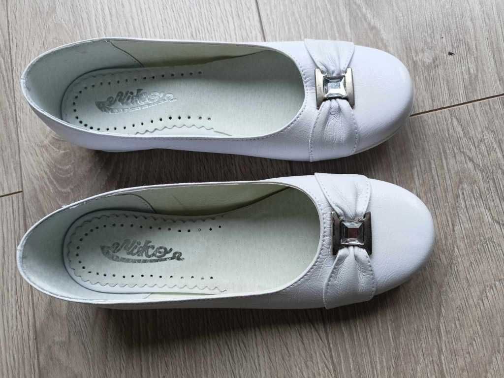 Polskie Buty komunijne Miko rozmiar 33 dziewczynka