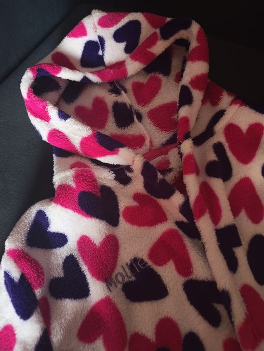 Szlafrok w serduszka, rozmiar 104/110!