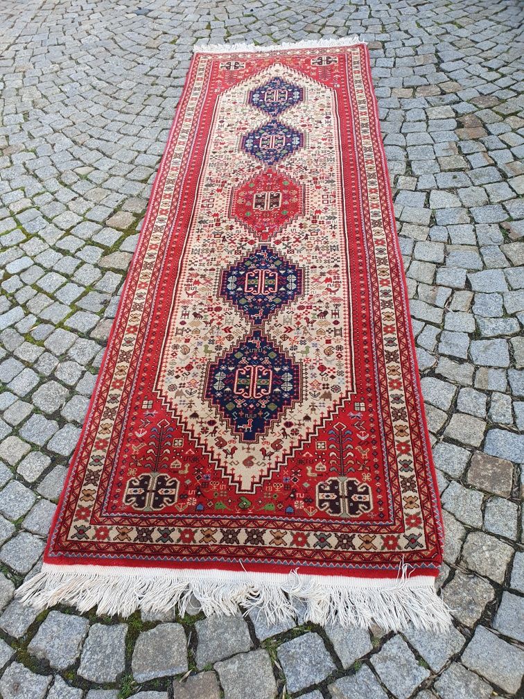 Sprzedam bardzo fajny  stół  nowy
