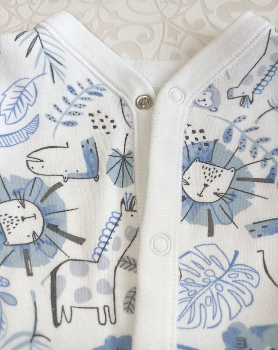 Чоловічок з голубим принтом 3-6 місяців 68 розмір