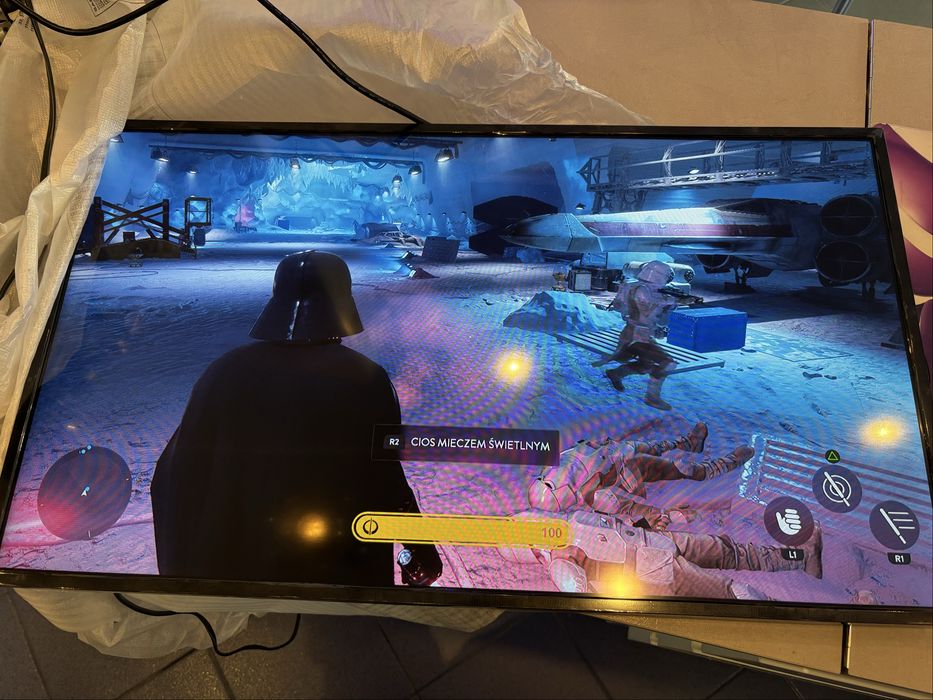 Samsung QM32R-B Monitor Profesjonalny 32"