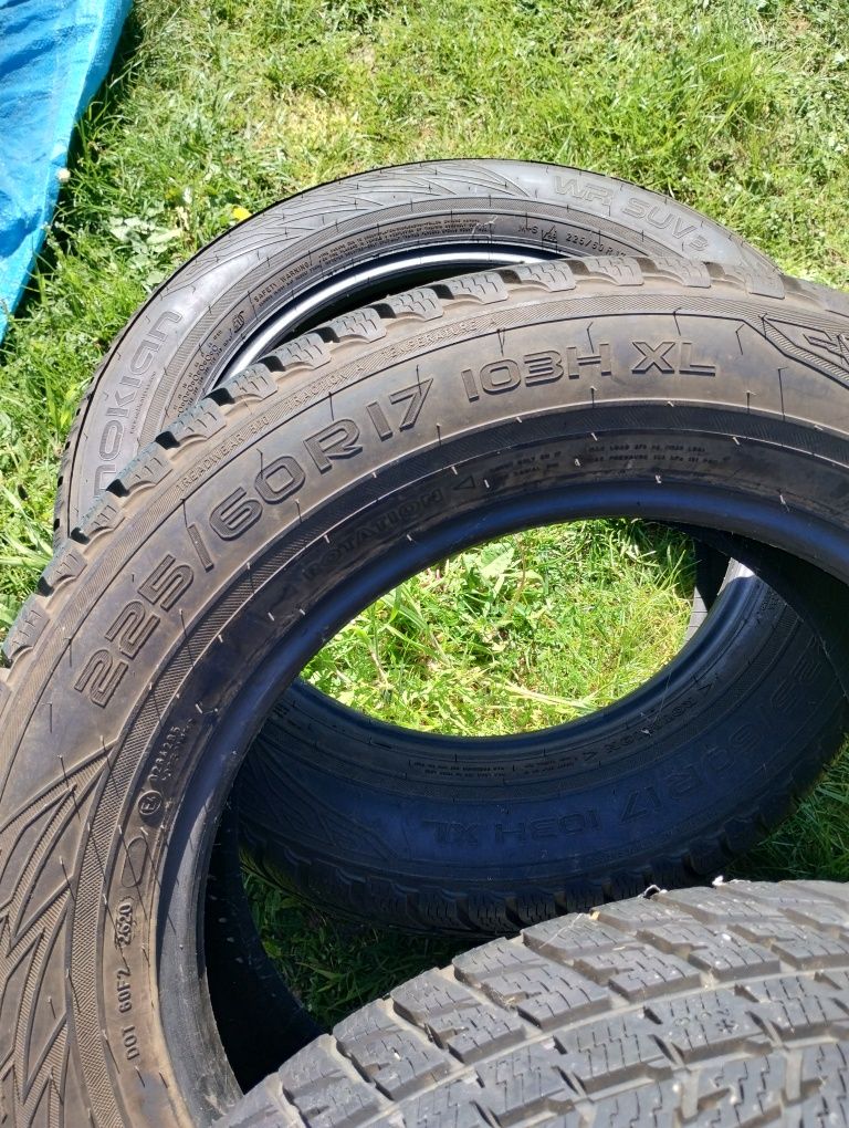 Opony  zimowe Nokian 4 szt. 225/60 R17 Hyundai Tucson