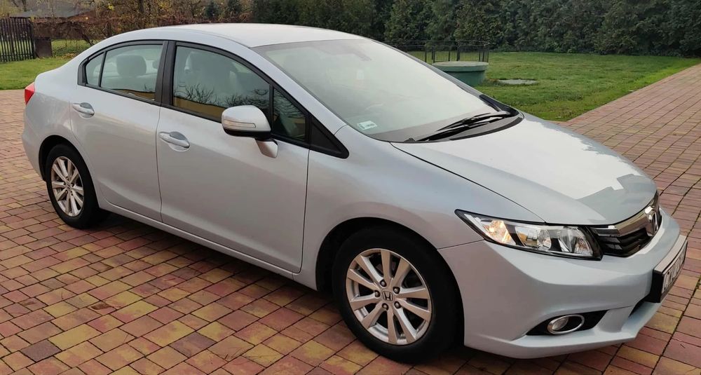 Honda Civic Honda civic 1.8 niski przebieg, polski salon, bezwypadkowa.