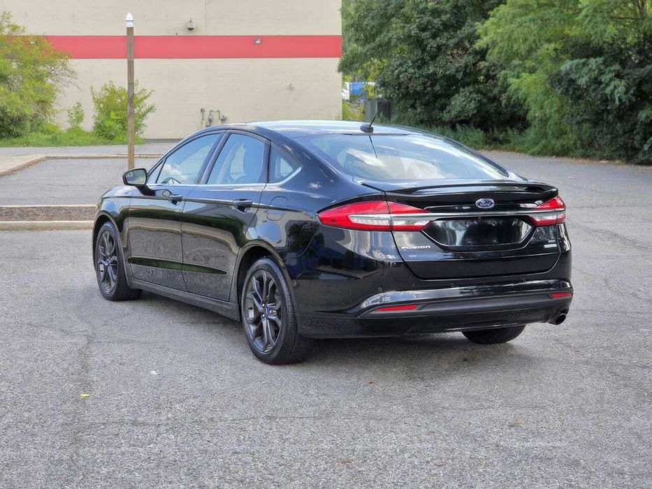 Ford Fusion SE      2018